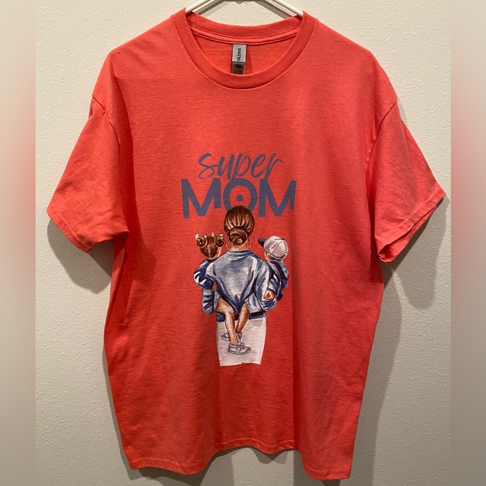 Super Mom T-Shirt Size L 100% Cotton Color Apricot